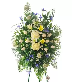 Lagrima Con Rosas, Hortensias Y Lilium - CON30