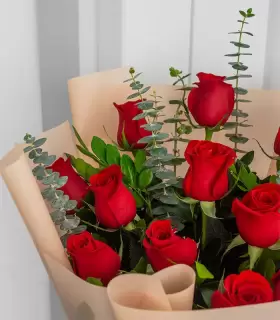 Ramo 12 Rosas Rojas - MA25-23