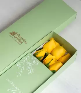 Caja Con 6 Rosas - FAM25-CAx6
